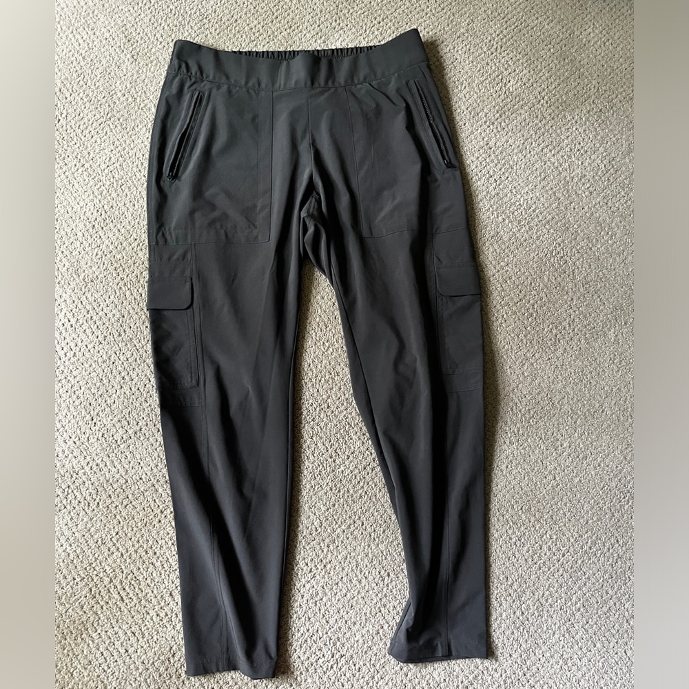 Athleta women’s utility mid rise pants size 12